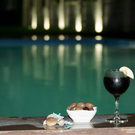 New House Kobuleti Hotel Bagian luar foto