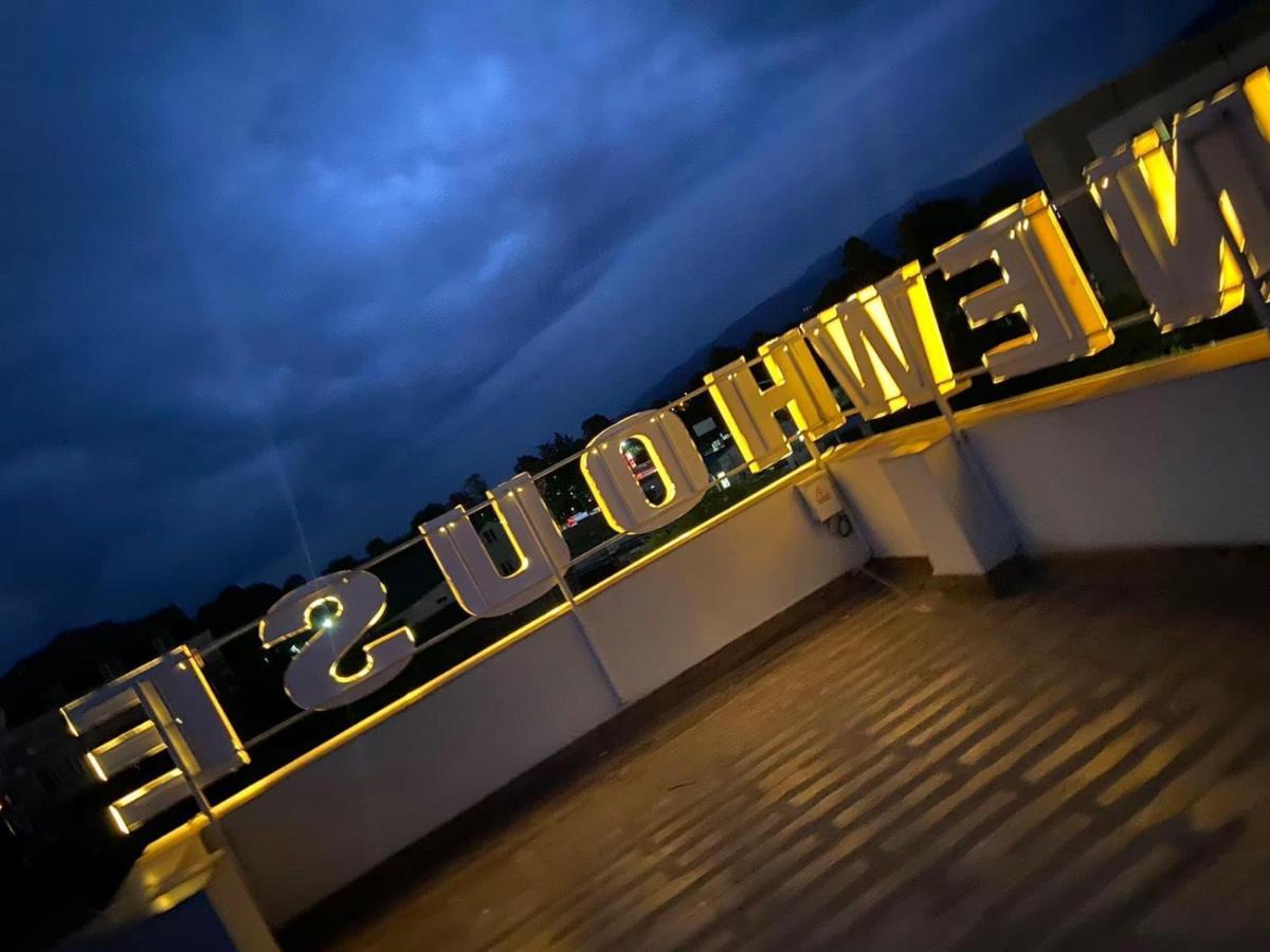 New House Kobuleti Hotel Bagian luar foto