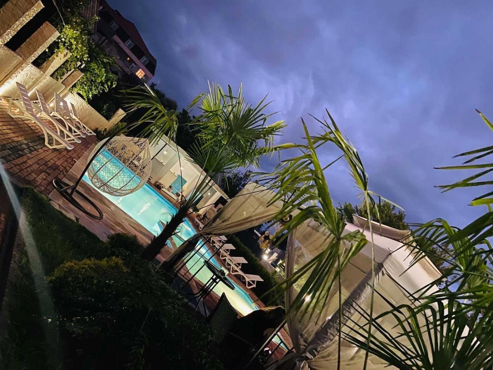 New House Kobuleti Hotel Bagian luar foto
