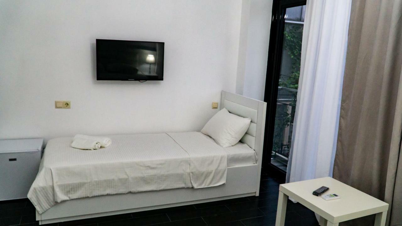 New House Kobuleti Hotel Bagian luar foto