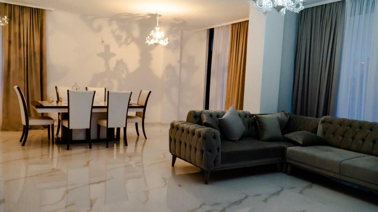 New House Kobuleti Hotel Bagian luar foto