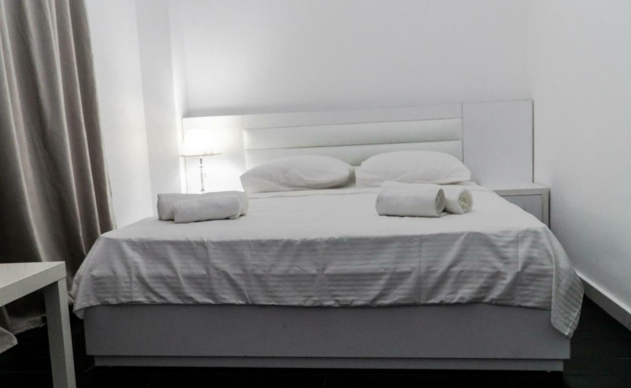 New House Kobuleti Hotel Bagian luar foto