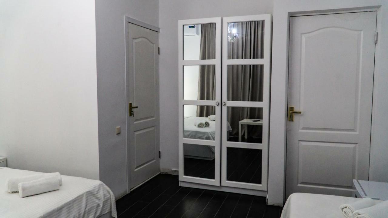 New House Kobuleti Hotel Bagian luar foto