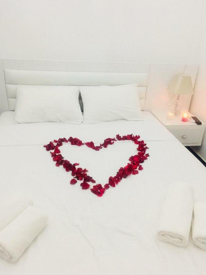 New House Kobuleti Hotel Bagian luar foto